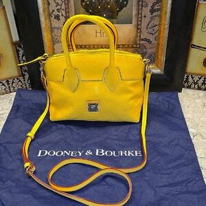 NWOT NEVER USED, VINTAGE Dooney & Bourke Yellow LEATHER SATCHEL